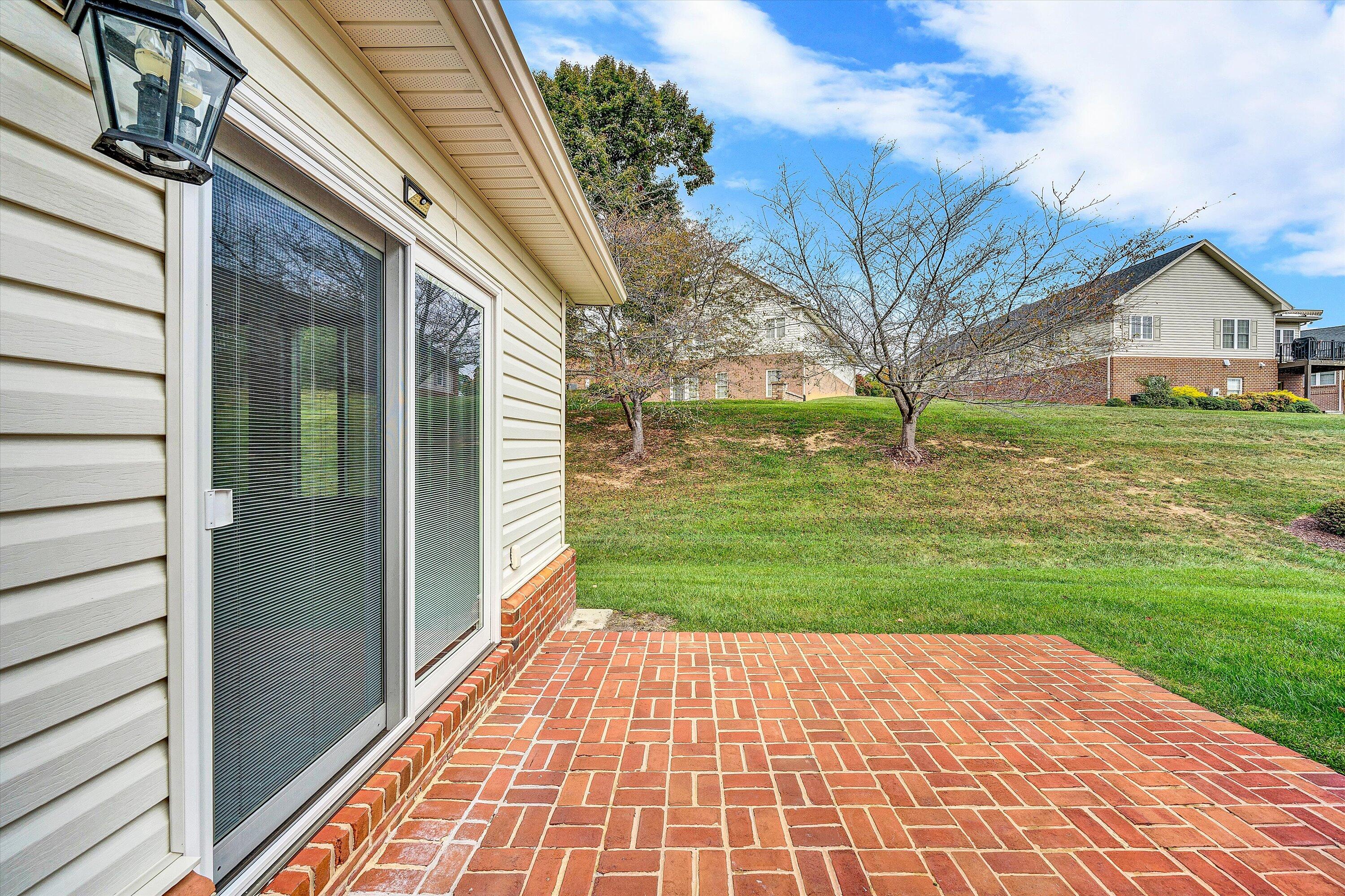 1613 Edgebrook Road Salem, VA 24153 - Photo 32 of 40 a view of a backyard with wooden floor