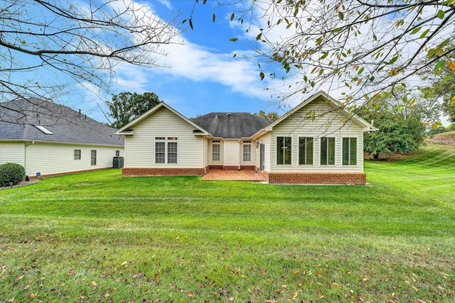 $449,500 | 1613 Edgebrook Road, Salem, VA 24153