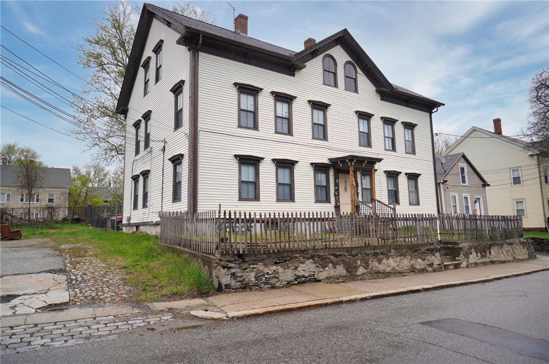 151 Cato Street Woonsocket, RI 02895 - Photo 3 of 43