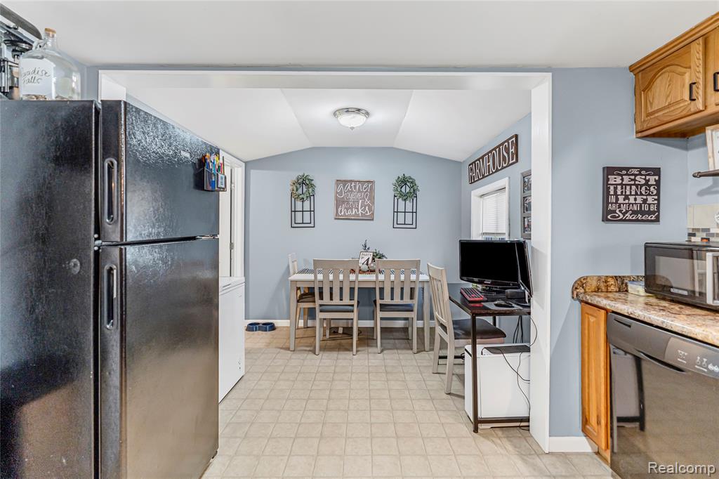 3427 South Vassar Road Davison, MI 48423 - Photo 6 of 50 Gallery Image 6