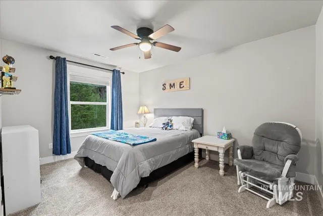 $900,000 | 11 Crescent Circle, Boise, ID 83716