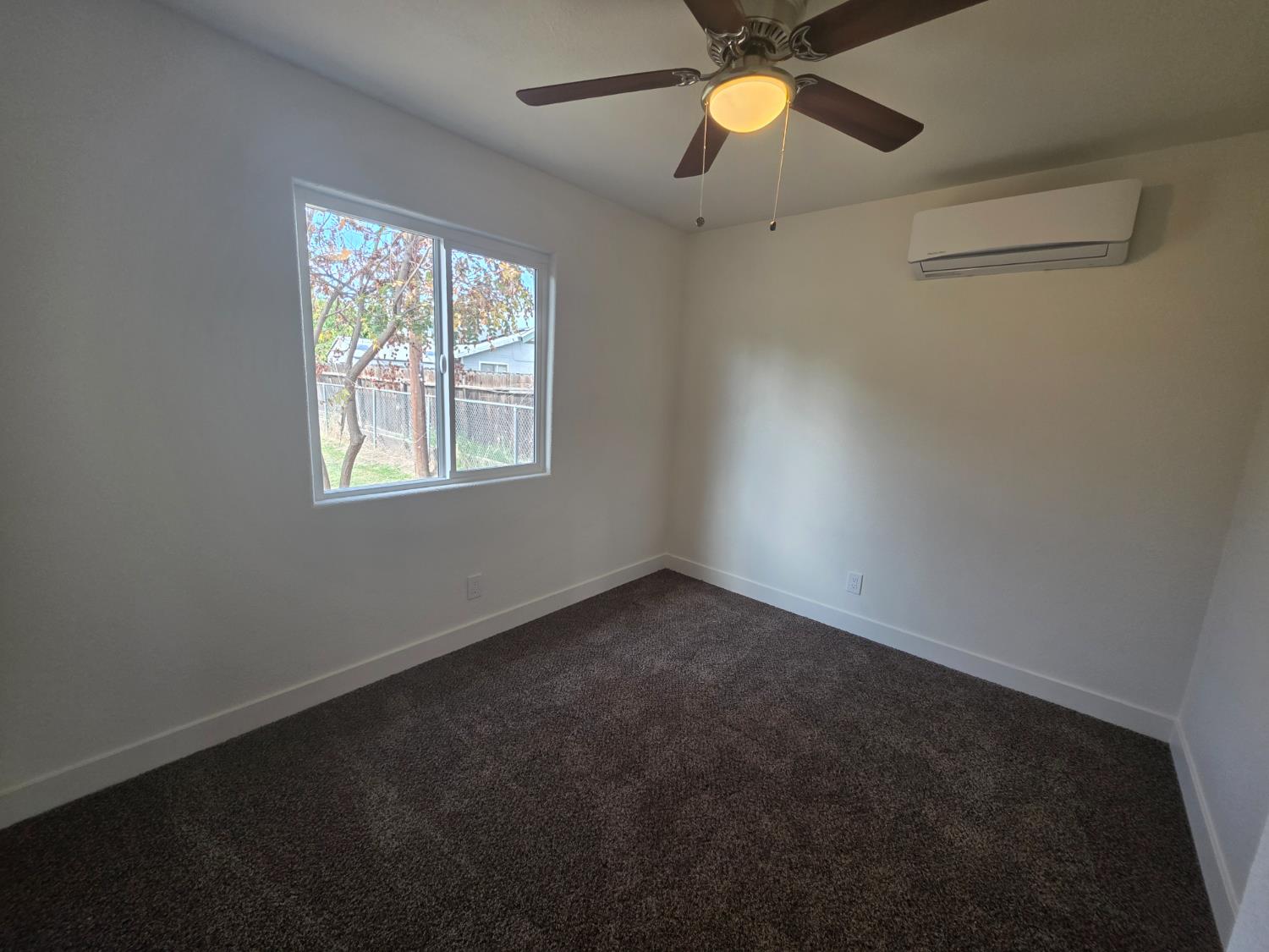 1809 North Bridge Street Visalia, CA 93291 - Photo 6 of 19