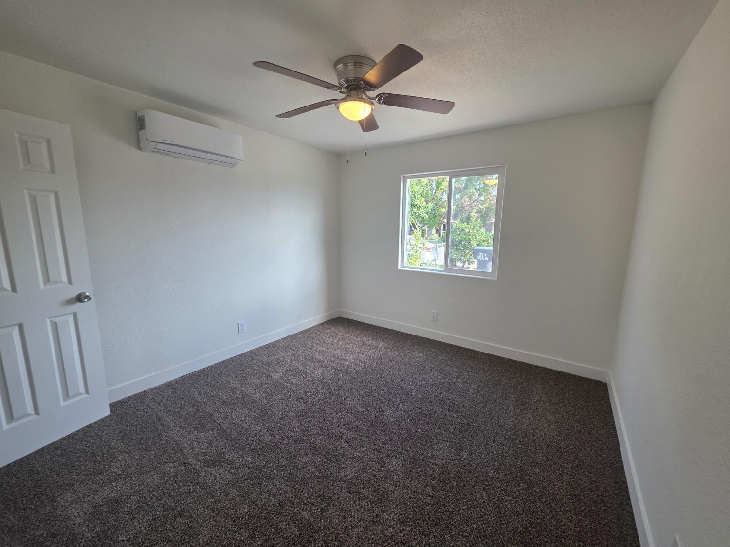 1809 North Bridge Street Visalia, CA 93291 - Photo 7 of 19