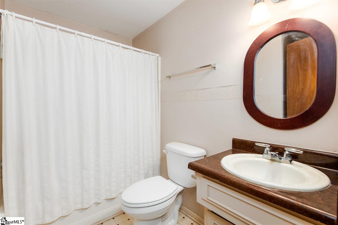 3231 Cannon Road Greer, SC 29651 - Photo 12 of 26 Gallery Image 12