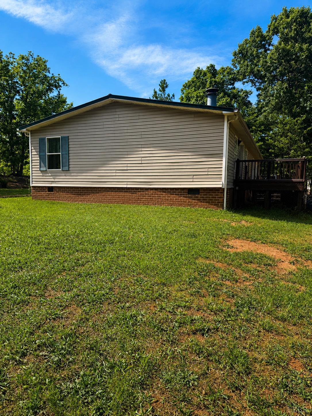 2628 Brights Road Gretna, VA 24557 - Photo 3 of 25