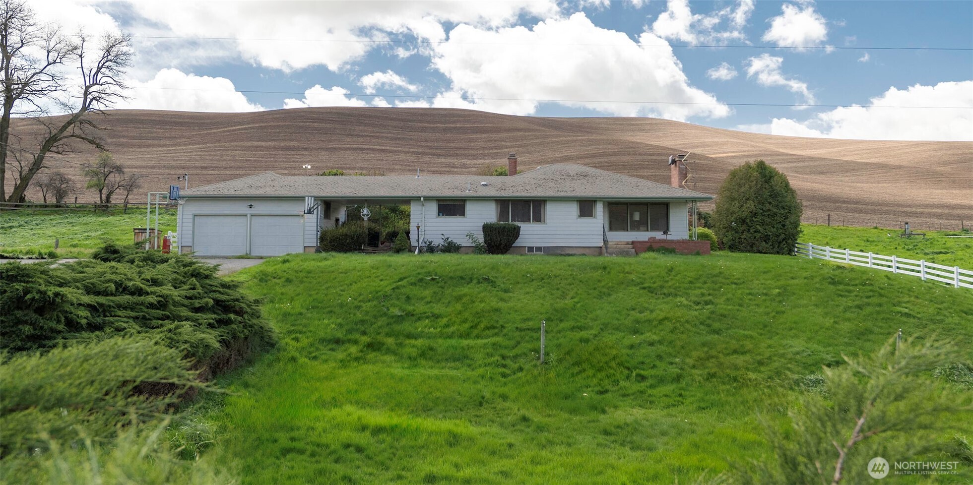 950 Lewis Peak Road Waitsburg, WA 99361 - Photo 1 of 40