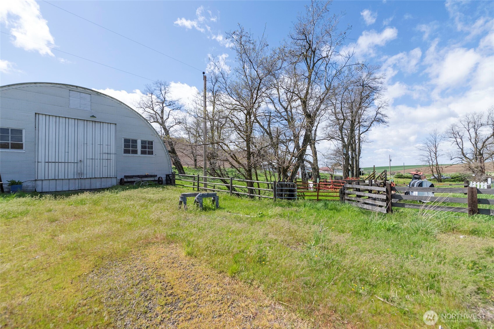 950 Lewis Peak Road Waitsburg, WA 99361 - Photo 3 of 40