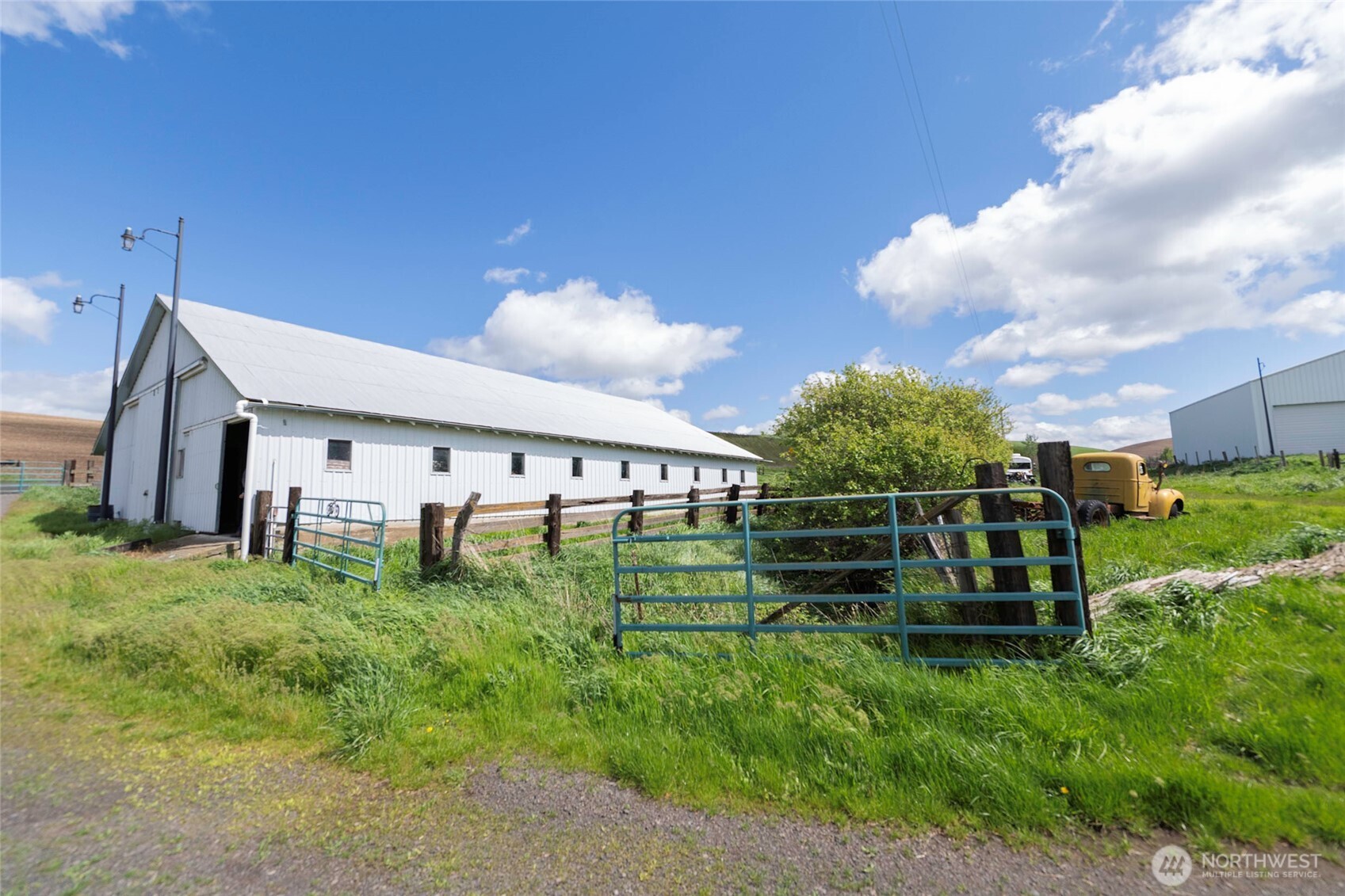 950 Lewis Peak Road Waitsburg, WA 99361 - Photo 4 of 40