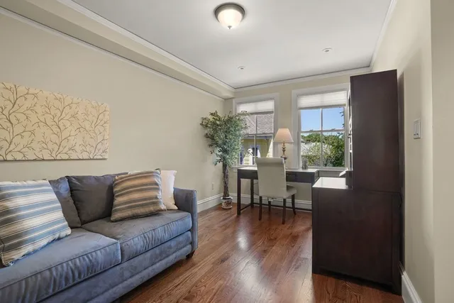 $6,000 | 28 Pennsylvania Avenue, Unit B, Newton, MA 02464