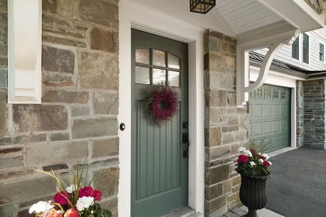 $6,000 | 28 Pennsylvania Avenue, Unit B, Newton, MA 02464