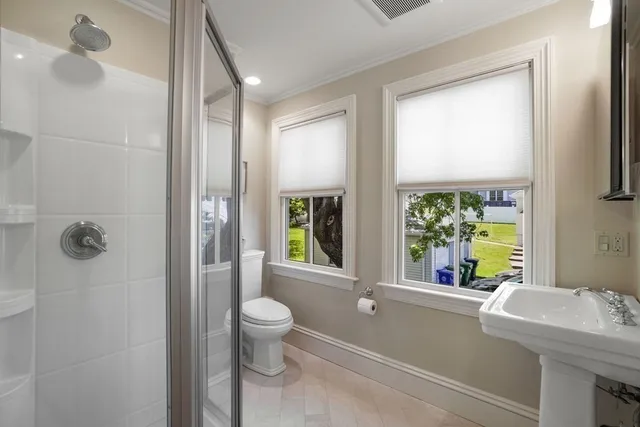 $6,000 | 28 Pennsylvania Avenue, Unit B, Newton, MA 02464