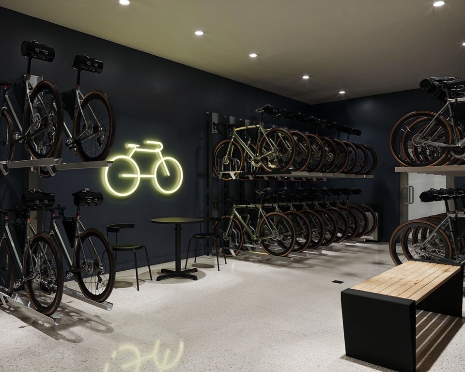 1395 Washington Street, Unit PH6 Boston, MA 02118 - Photo 18 of 23