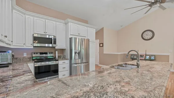 $449,000 | 191 Park Pl Drive, Kaiser, MO 65047