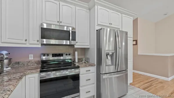 $449,000 | 191 Park Pl Drive, Kaiser, MO 65047