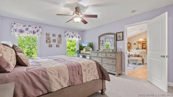 $449,000 | 191 Park Pl Drive, Kaiser, MO 65047