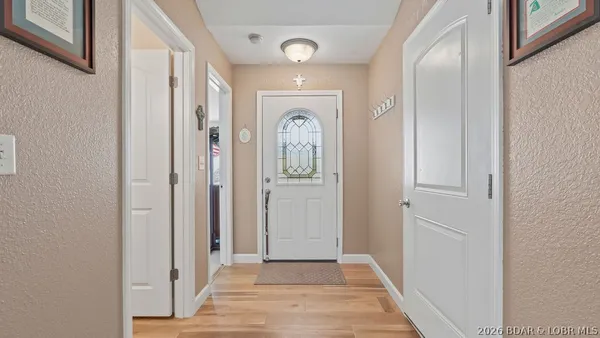 $449,000 | 191 Park Pl Drive, Kaiser, MO 65047
