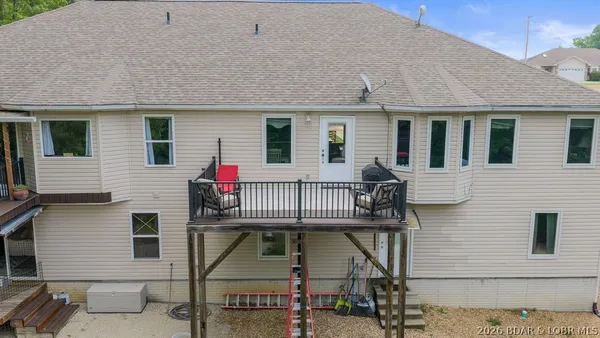 $449,000 | 191 Park Pl Drive, Kaiser, MO 65047