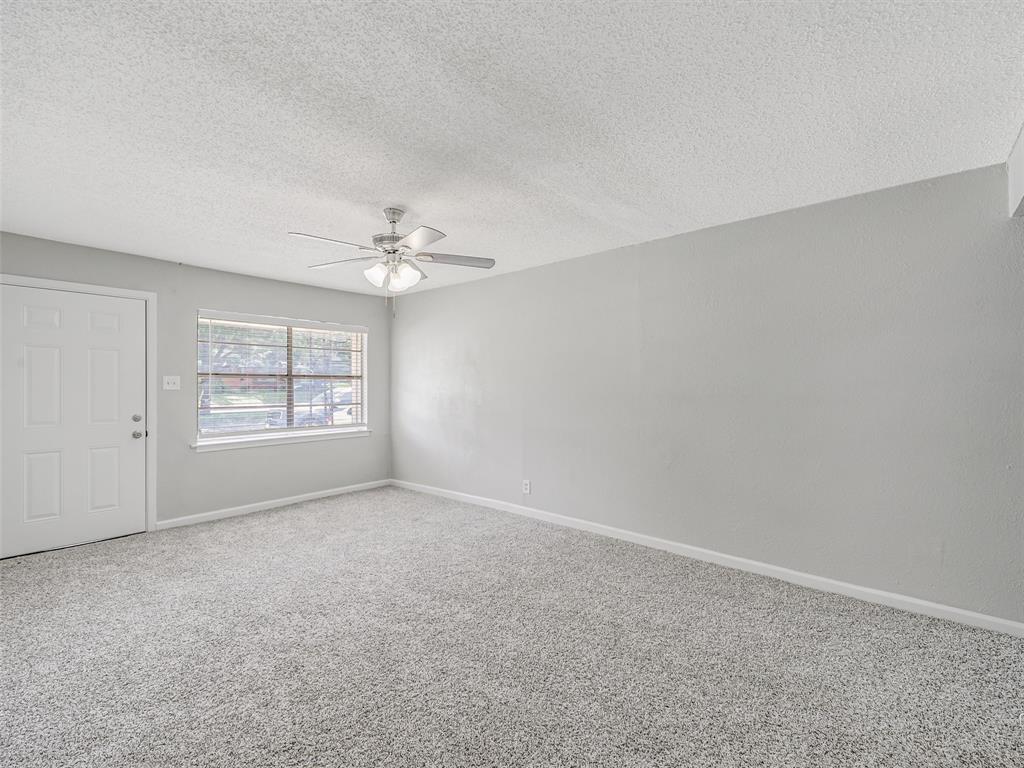 3211 Gus Thomasson Road Dallas, TX 75228 - Photo 4 of 23