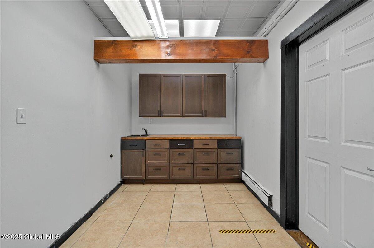 80 West Circular Street, Unit SUITE 1 Saratoga Springs, NY 12866 - Photo 15 of 29 18-80 WEST CIR-12