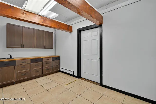 $17 | 80 West Circular Street, Unit SUITE 1, Saratoga Springs, NY 12866