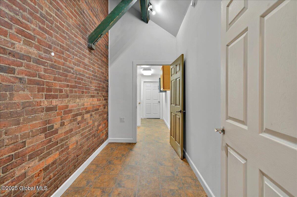 80 West Circular Street, Unit SUITE 1 Saratoga Springs, NY 12866 - Photo 18 of 29 23-80 WEST CIR-8