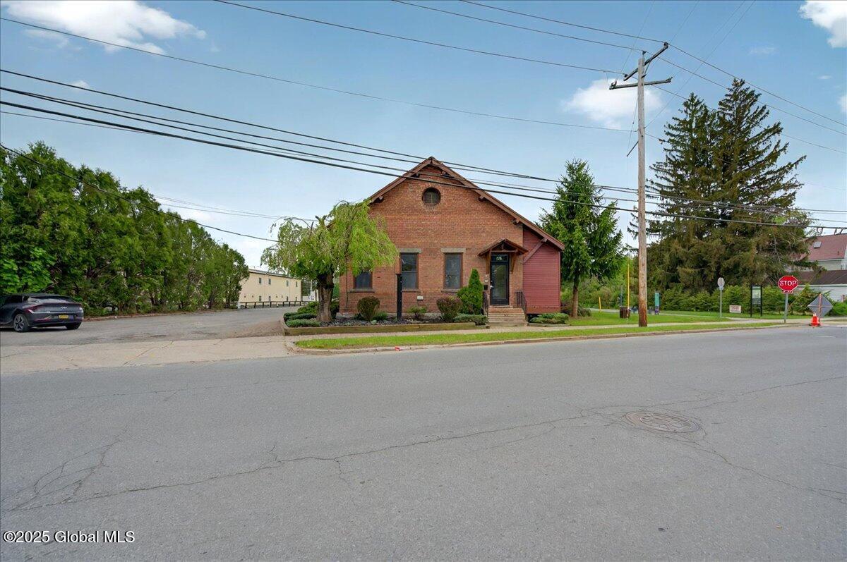 80 West Circular Street, Unit SUITE 1 Saratoga Springs, NY 12866 - Photo 19 of 29 03-80 WEST CIR-27