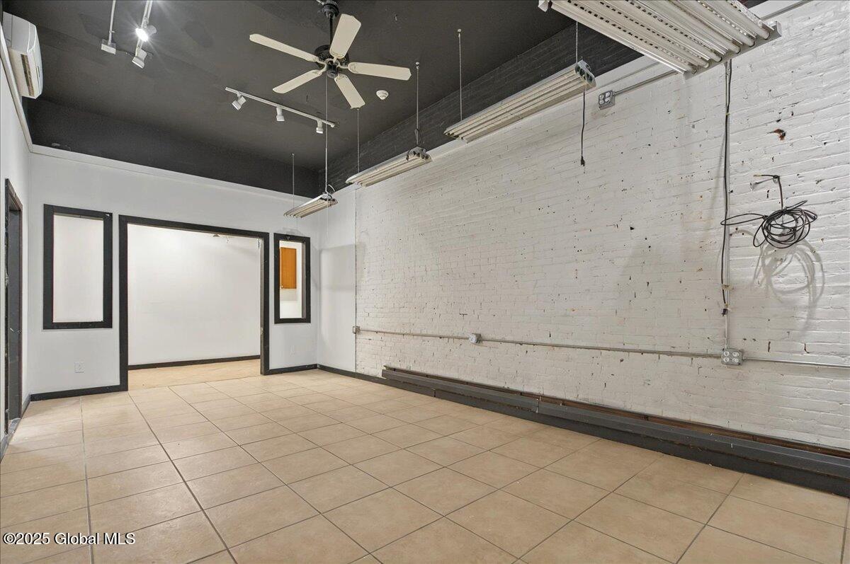 80 West Circular Street, Unit SUITE 1 Saratoga Springs, NY 12866 - Photo 23 of 29 08-80 WEST CIR-22