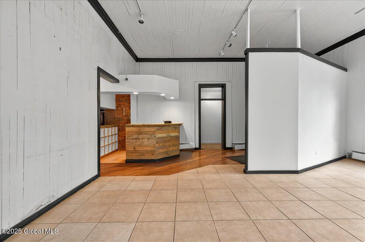 80 West Circular Street, Unit SUITE 1 Saratoga Springs, NY 12866 - Photo 3 of 29 25-80 WEST CIR-5