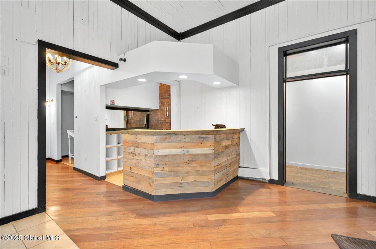 80 West Circular Street, Unit SUITE 1 Saratoga Springs, NY 12866 - Photo 5 of 29 28-80 WEST CIR-2