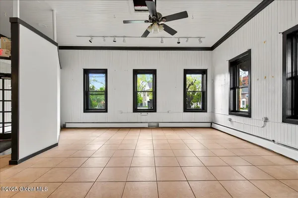 $17 | 80 West Circular Street, Unit SUITE 1, Saratoga Springs, NY 12866