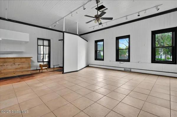 $17 | 80 West Circular Street, Unit SUITE 1, Saratoga Springs, NY 12866