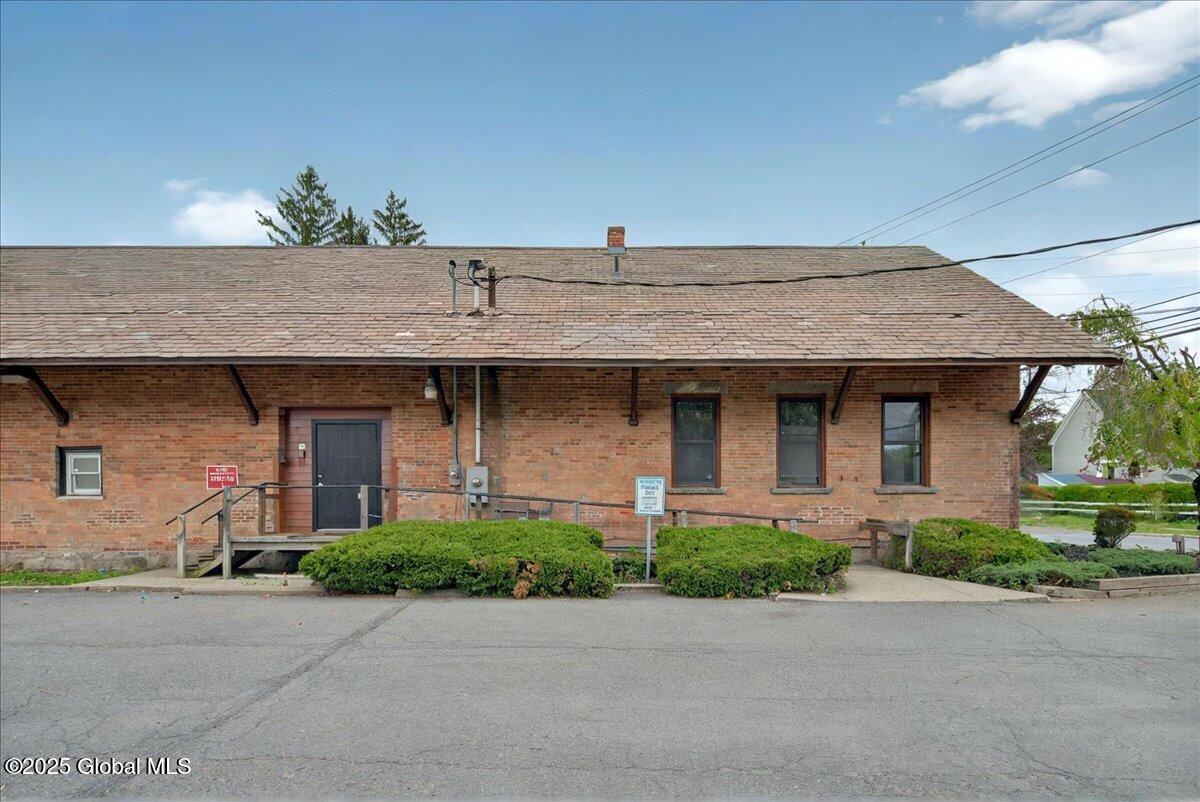 80 West Circular Street, Unit SUITE 1 Saratoga Springs, NY 12866 - Photo 8 of 29 01-80 WEST CIR SIGN-2