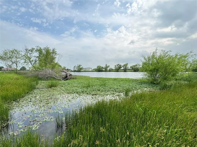 $340,000 | 770 Cane Road, Ennis, TX 75119