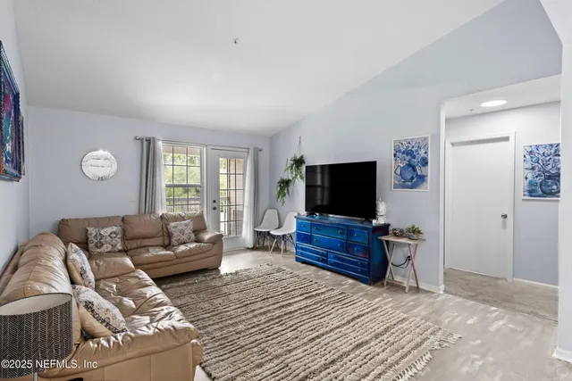 $159,000 | 7701 Timberlin Park Boulevard, Unit 434, Jacksonville, FL 32256