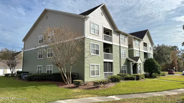 $155,500 | 7701 Timberlin Park Boulevard, Unit 434, Jacksonville, FL 32256