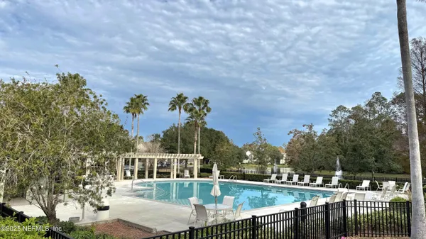 $155,500 | 7701 Timberlin Park Boulevard, Unit 434, Jacksonville, FL 32256
