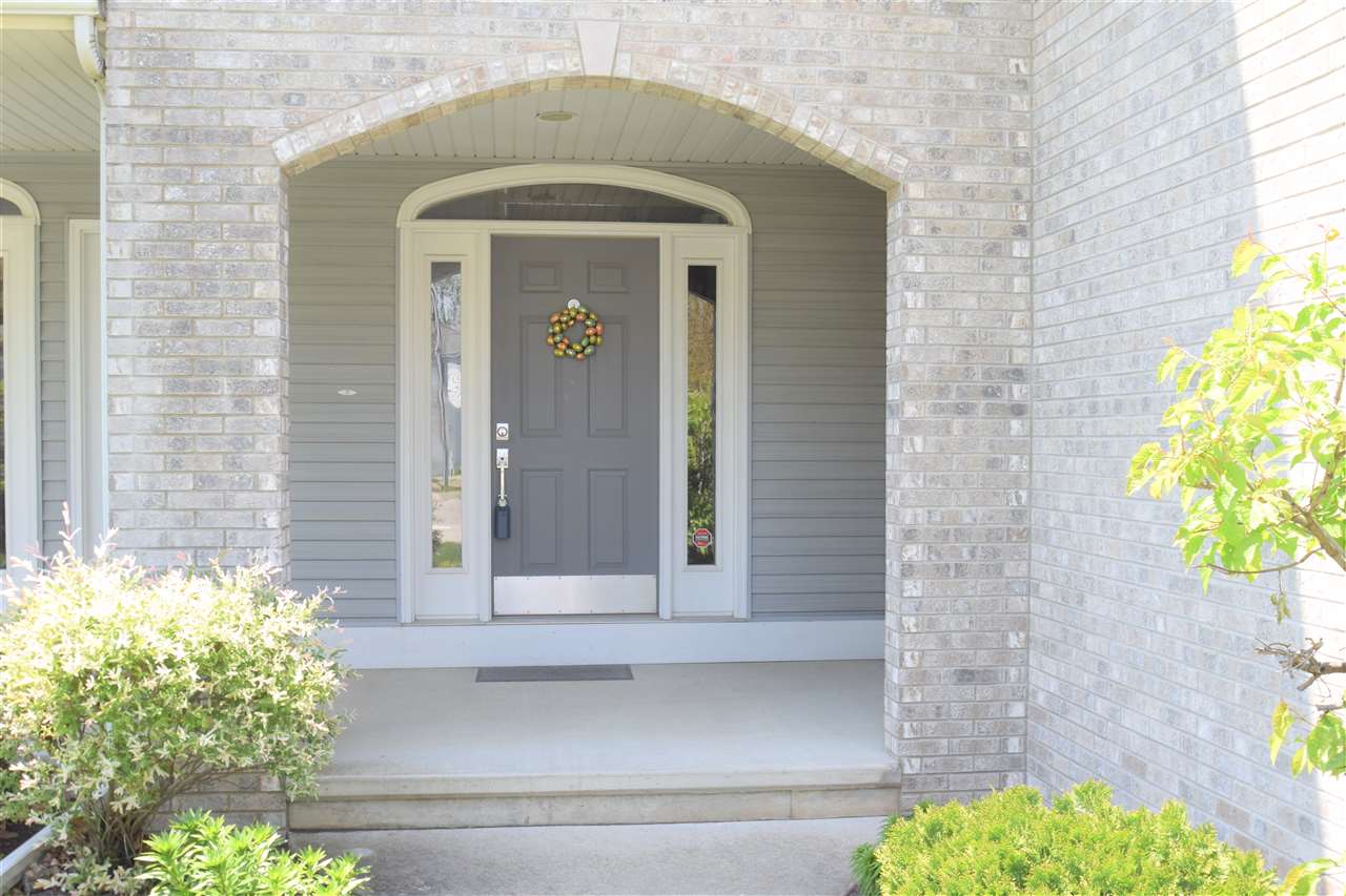 7949 East Cherokee Road Syracuse, IN 46567 - Photo 3 of 36 Gallery Image 3