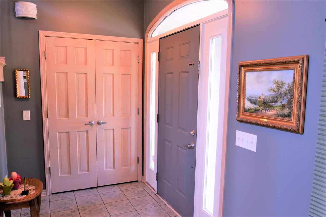 7949 East Cherokee Road Syracuse, IN 46567 - Photo 4 of 36 Gallery Image 4