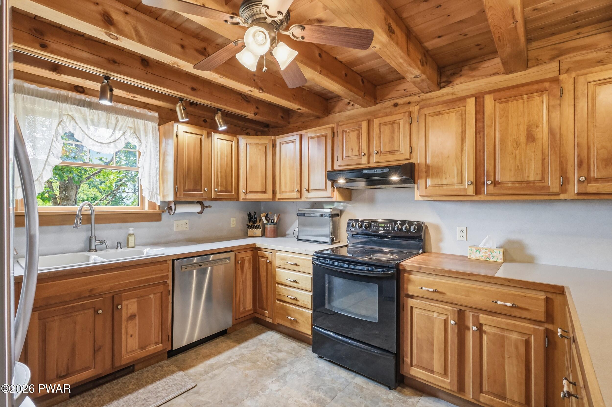 1539 Upper Woods Road Pleasant Mount, PA 18453 - Photo 15 of 64 Gallery Image 15