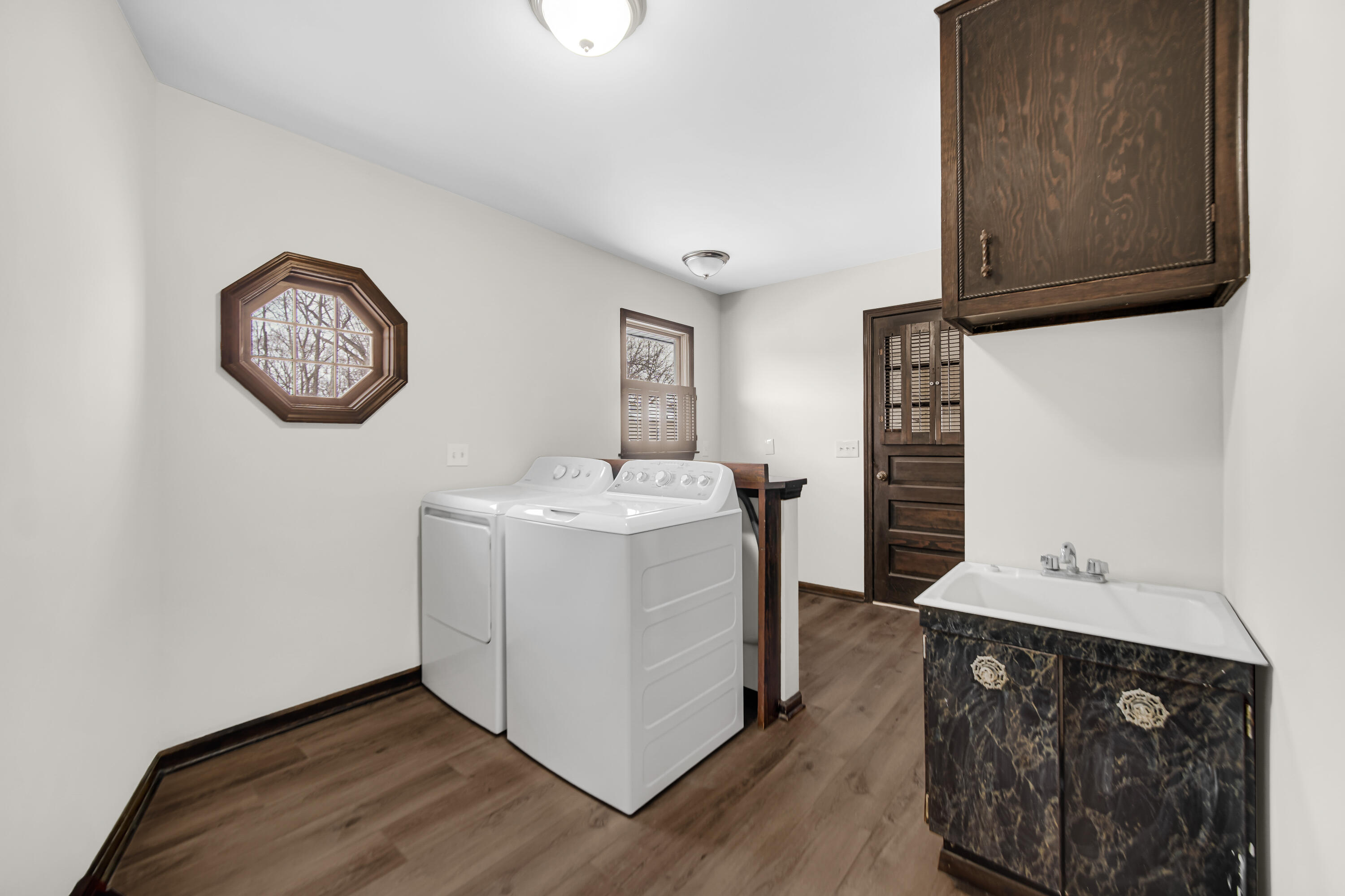 2044 Hidden Valley Drive Crown Point, IN 46307 - Photo 13 of 31 3000x2000