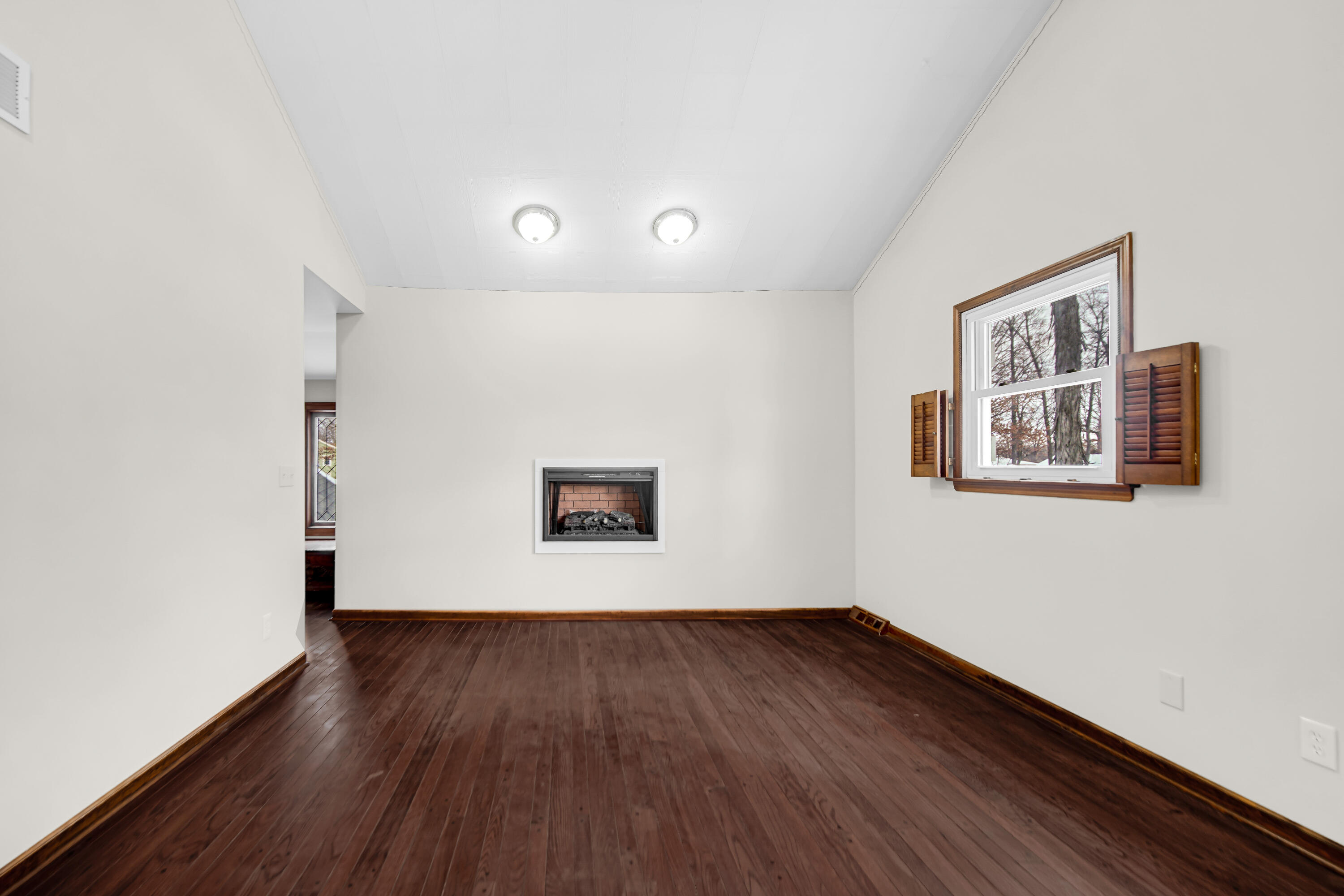 2044 Hidden Valley Drive Crown Point, IN 46307 - Photo 16 of 31 3000x2000