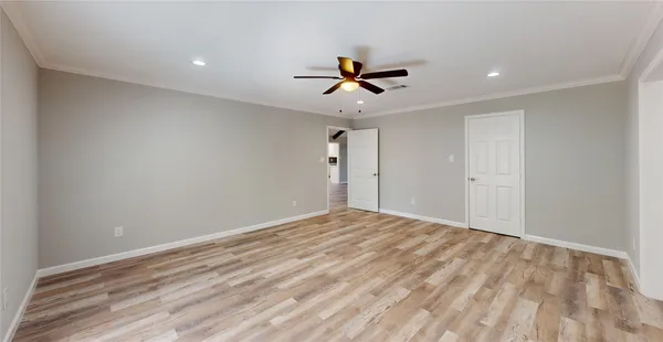 $319,900 | 2206 Carriage Lane, La Marque, TX 77568