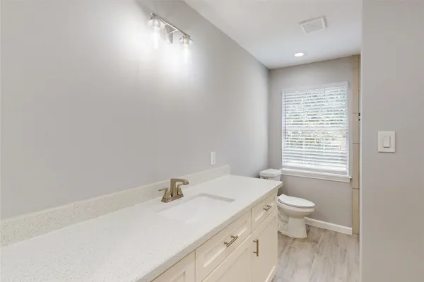 $319,900 | 2206 Carriage Lane, La Marque, TX 77568