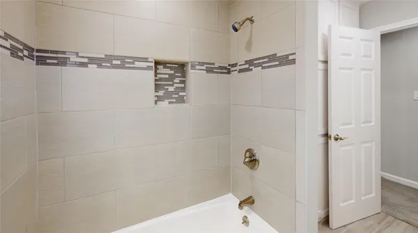 $319,900 | 2206 Carriage Lane, La Marque, TX 77568