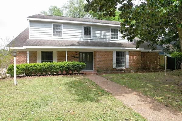 $319,900 | 2206 Carriage Lane, La Marque, TX 77568