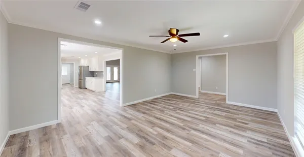 $319,900 | 2206 Carriage Lane, La Marque, TX 77568