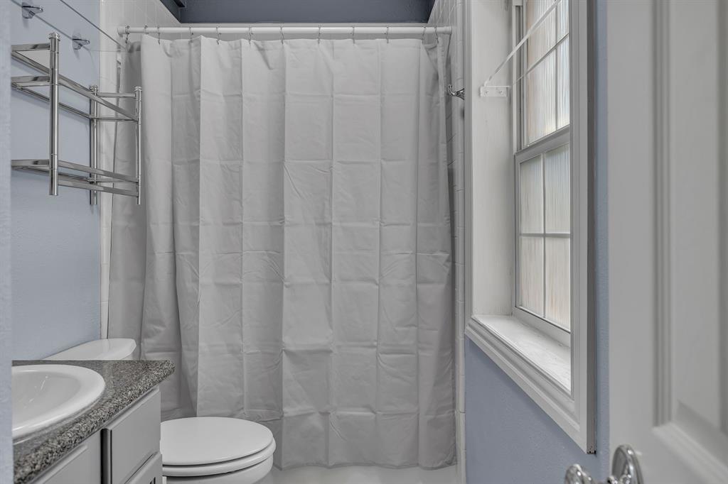 401 Magnolia Street Arlington, TX 76012 - Photo 21 of 32