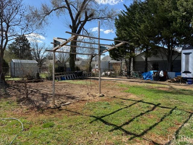 153 Ridge Street Madison Heights, VA 24572 - Photo 5 of 26 a view of outdoor space with garden view