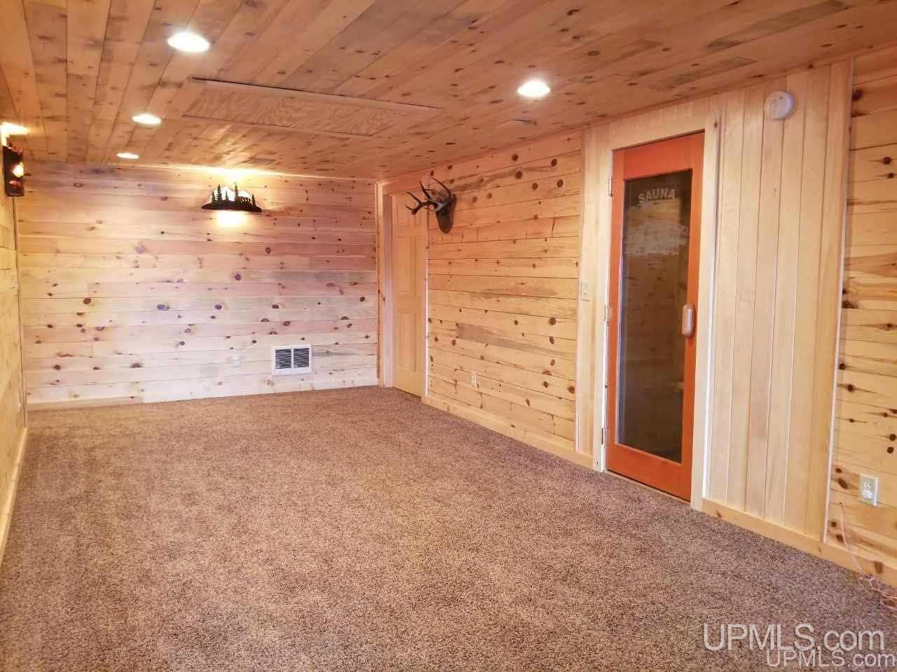 11000 Lily Lk Road Manistique, MI 49854 - Photo 20 of 34