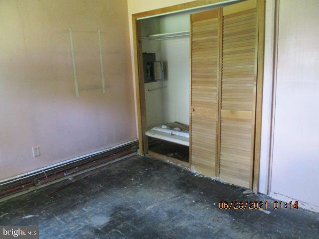 6 Inwood Road Levittown, PA 19057 - Photo 14 of 30 Gallery Image 14